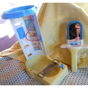 Mattel 1999 Barbie Bathtub Shower Stall Light up Mirror Sink Stand
